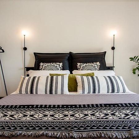 A & B Minimal Suite With Sea View In Argostoli Экстерьер фото
