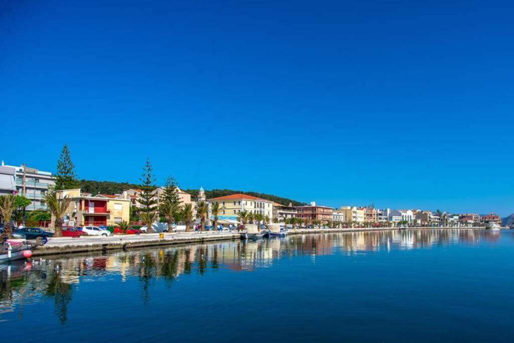 A & B Minimal Suite With Sea View In Argostoli Экстерьер фото