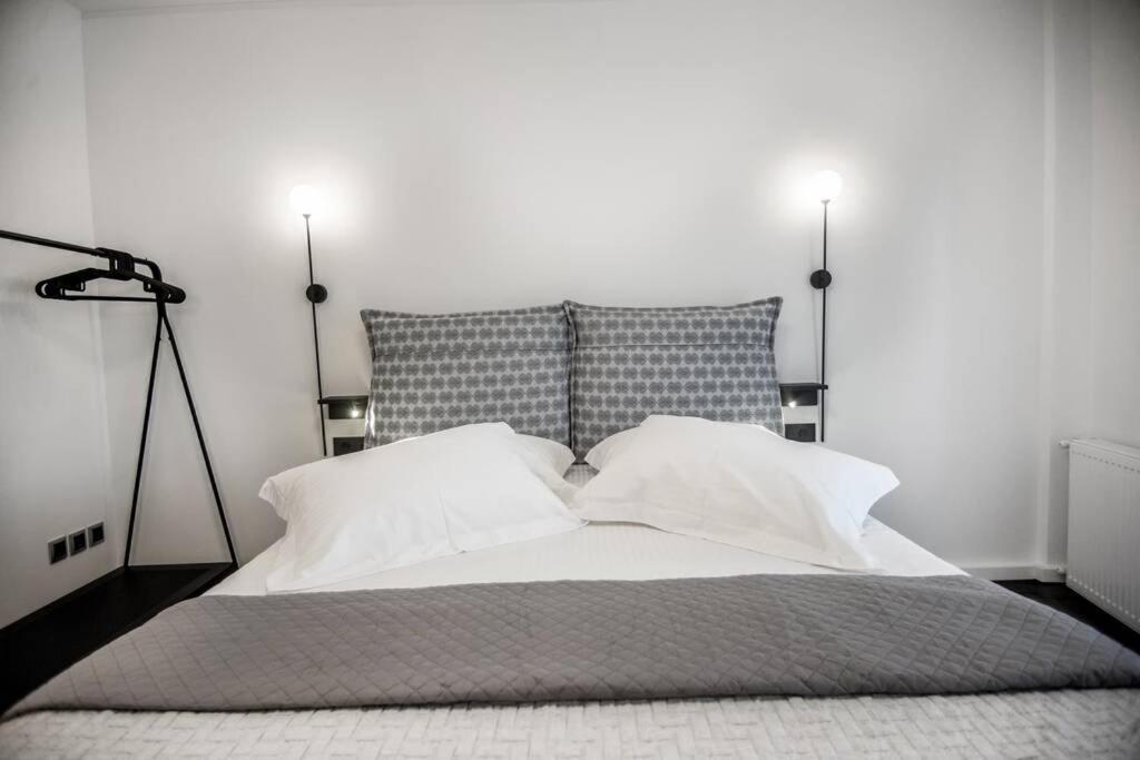 A & B Minimal Suite With Sea View In Argostoli Экстерьер фото