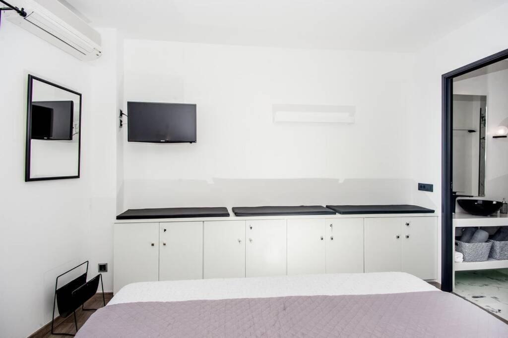 A & B Minimal Suite With Sea View In Argostoli Экстерьер фото